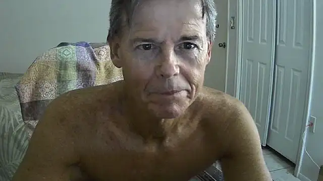 Snapshot of nakeedcowboi65 chatting on October 7, 2025, 10:05 am nakeedcowboi65 online show from October 7, 2025, 10:05 am