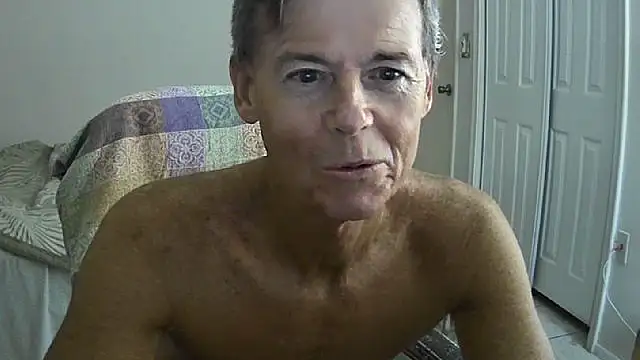 Snapshot of nakeedcowboi65 chatting on October 6, 2025, 9:54 am nakeedcowboi65 online show from October 6, 2025, 9:54 am