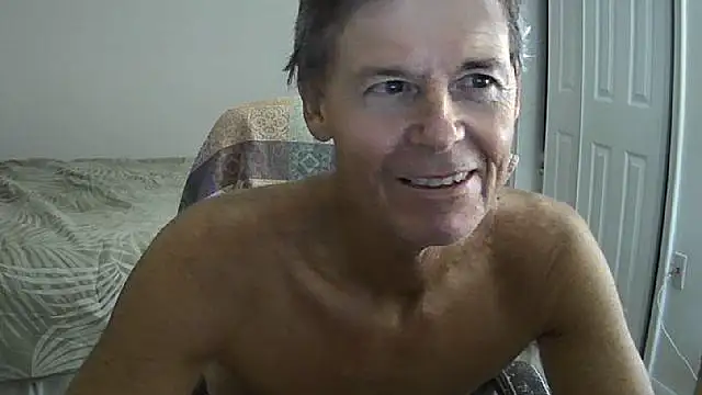 Snapshot of nakeedcowboi65 chatting on October 22, 2025, 5:07 am nakeedcowboi65 online show from October 22, 2025, 5:07 am