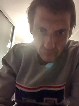 maciej online show from July 25, 2026, 10:27 pm