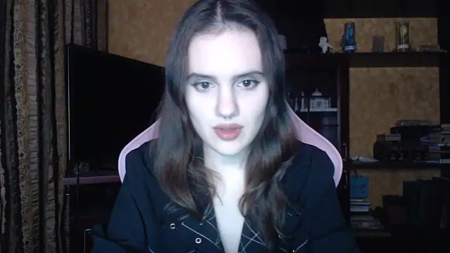 Snapshot of Veronika_kruk chatting on December 15, 2024, 6:37 pm Veronika kruk online show from December 15, 2024, 6:37 pm