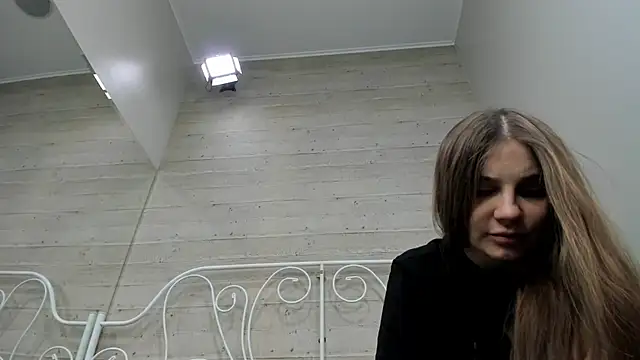 JuliaBusty online show from February 18, 2025, 8:25 pm