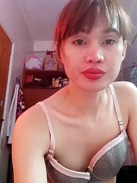 QueenSoreal online show from February 26, 2025, 7:32 pm