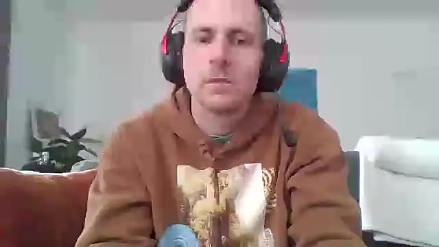 Snapshot of verylargecock chatting on September 21, 2025, 11:15 am verylargecock online show from September 21, 2025, 11:15 am