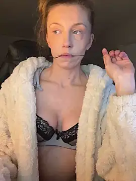 Snapshot of Heidi_Harper chatting on January 23, 2025, 4:26 pm Heidi Harper online show from January 23, 2025, 4:26 pm