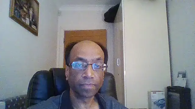rauncher1 online show from December 3, 2024, 9:39 am