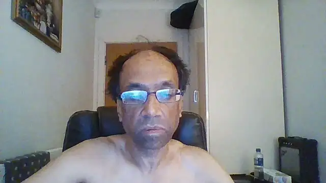rauncher1 online show from September 10, 2025, 8:02 am