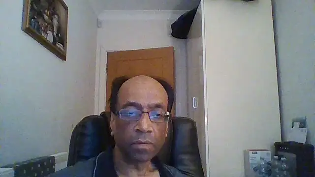 rauncher1 online show from December 2, 2024, 8:58 am