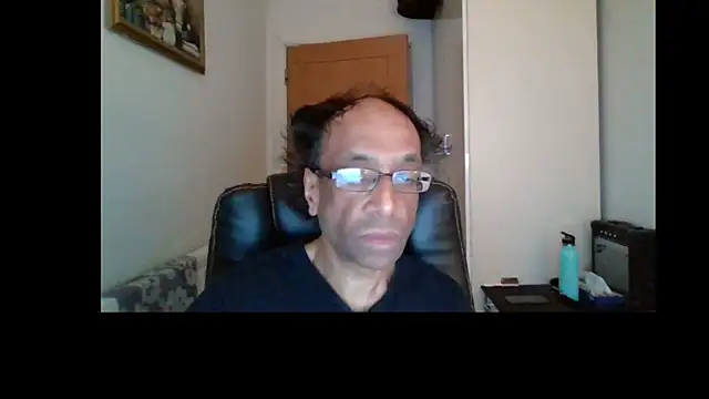 Snapshot of rauncher1 chatting on July 7, 2026, 8:07 am rauncher1 online show from July 7, 2026, 8:07 am