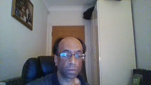 rauncher1 online show from February 10, 2025, 12:08 pm