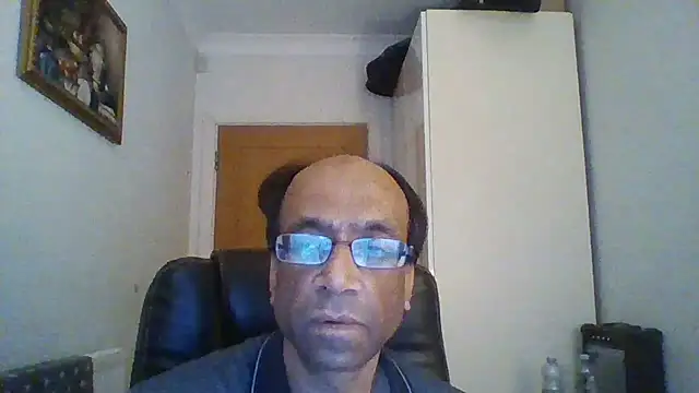 rauncher1 online show from January 17, 2025, 11:17 am