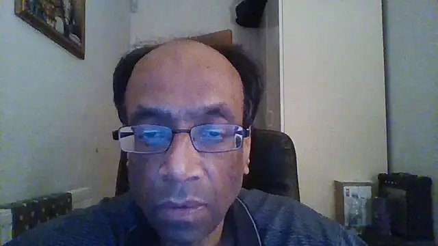 rauncher1 online show from December 15, 2024, 11:42 pm