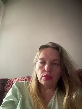 Susanel online show from September 27, 2025, 11:27 am