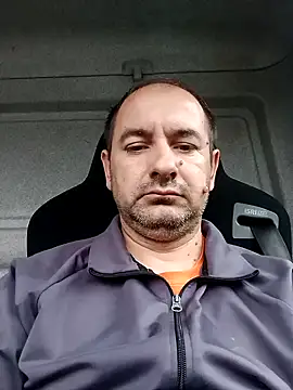 Snapshot of Venelin_ruse chatting on December 4, 2024, 12:30 pm Venelin ruse online show from December 4, 2024, 12:30 pm