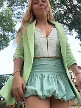 Brittanyrosexx online show from December 2, 2025, 9:27 pm