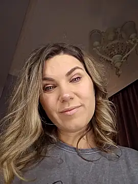 FeliciaKrige online show from February 10, 2025, 9:58 pm