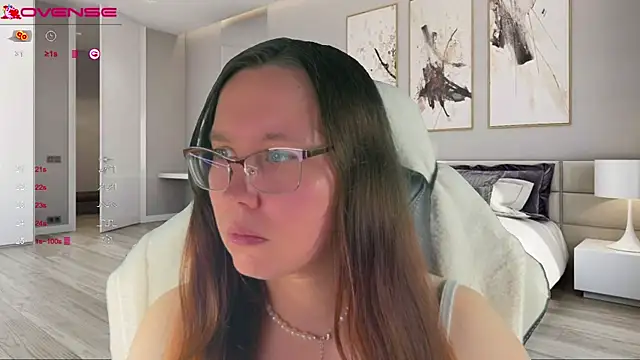 Victoria Romans online show from October 4, 2025, 7:48 pm