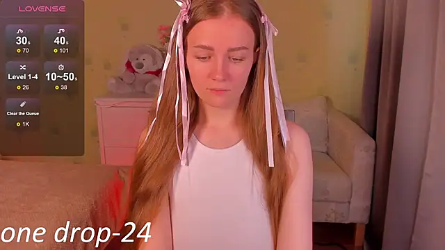 SweetMilkis online show from May 20, 2026, 9:28 am