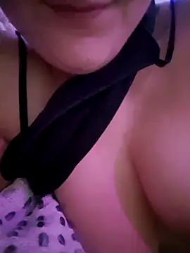 Cutegirlforyou online show from December 19, 2025, 8:22 pm