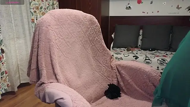 Snapshot of elacoquette chatting on October 20, 2025, 4:18 pm elacoquette online show from October 20, 2025, 4:18 pm