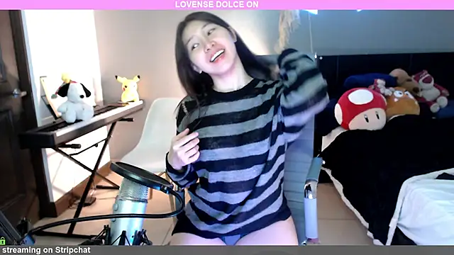 Snapshot of minarocket_ chatting on December 27, 2024, 2:54 pm minarocket  online show from December 27, 2024, 2:54 pm