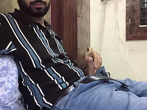 Snapshot of brownie_cake_cb chatting on November 8, 2025, 5:27 pm brownie cake cb online show from November 8, 2025, 5:27 pm