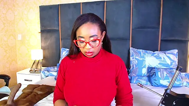 CaseyMoon online show from November 20, 2025, 12:50 pm