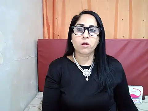 Indiankushy online show from October 3, 2025, 5:03 pm