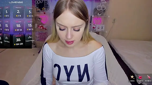 ElinOceanX online show from March 1, 2025, 5:27 pm