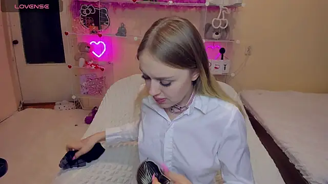 ElinOceanX online show from March 14, 2025, 9:00 pm