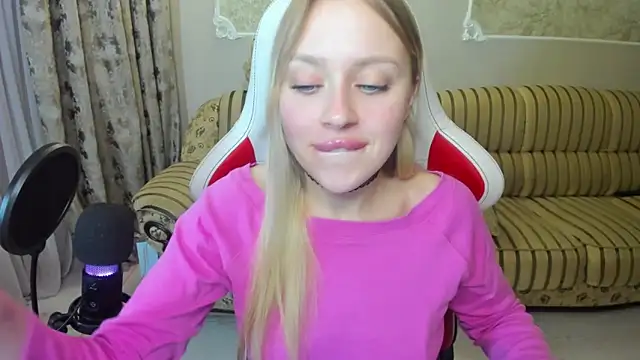 ElinOceanX online show from December 15, 2024, 6:59 pm