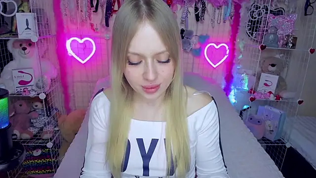 ElinOceanX online show from March 21, 2025, 5:45 pm