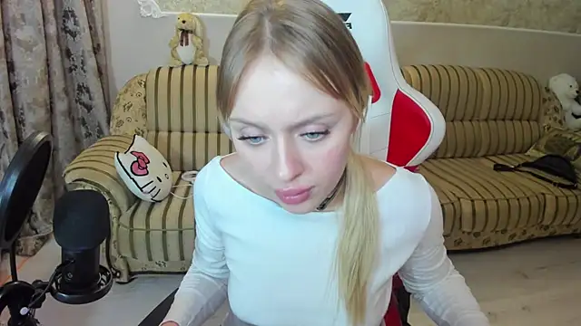 ElinOceanX online show from December 7, 2024, 10:34 pm