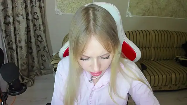 ElinOceanX online show from December 5, 2024, 6:28 pm