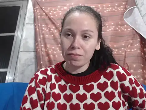 Venusluxodomme online show from September 27, 2025, 4:51 am