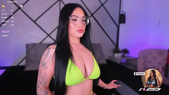 Snapshot of MaraMartine chatting on October 9, 2025, 5:30 am MaraMartine online show from October 9, 2025, 5:30 am