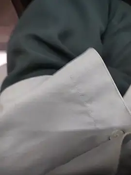 rocksred1 online show from March 28, 2026, 9:49 pm