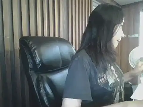 sara kimoo online show from March 12, 2025, 10:39 pm