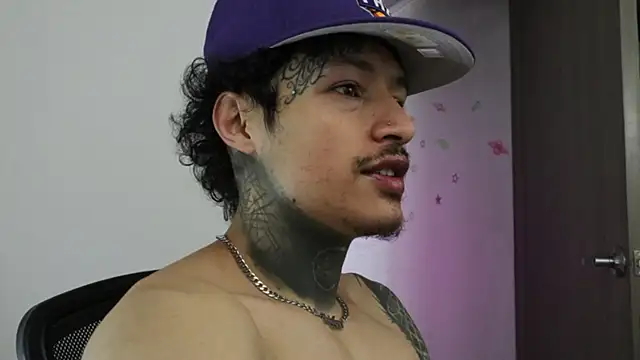 trieone online show from September 17, 2025, 2:41 pm