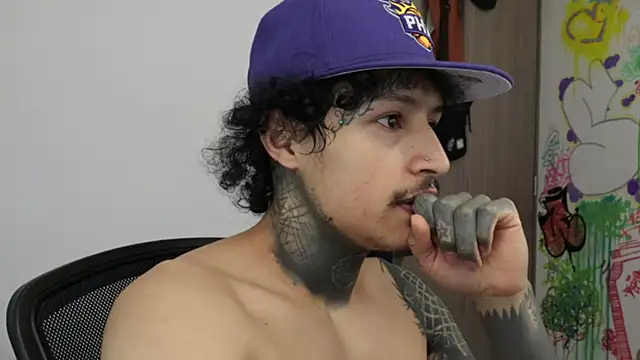 Snapshot of trieone chatting on February 13, 2026, 1:38 am trieone online show from February 13, 2026, 1:38 am