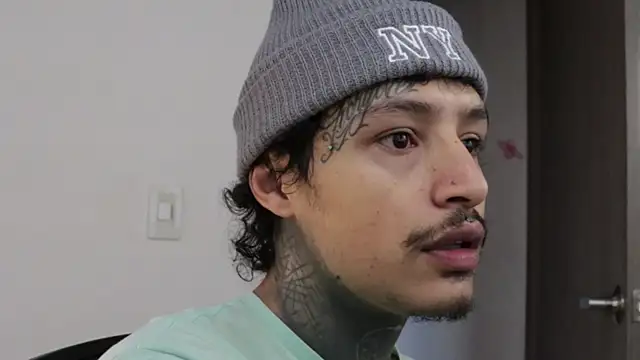 Snapshot of trieone chatting on December 2, 2025, 11:23 am trieone online show from December 2, 2025, 11:23 am