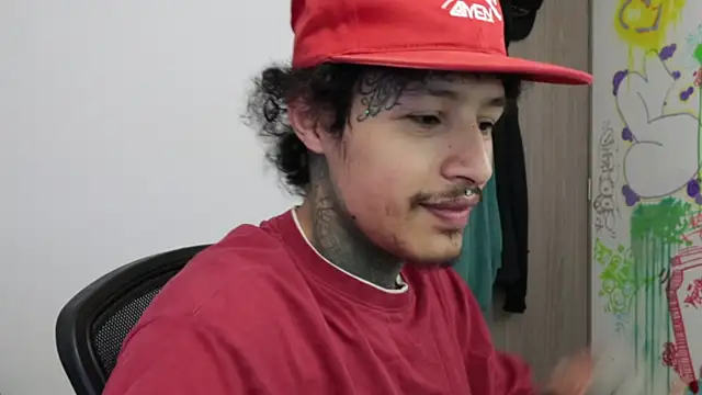 Snapshot of trieone chatting on January 14, 2026, 3:15 pm trieone online show from January 14, 2026, 3:15 pm