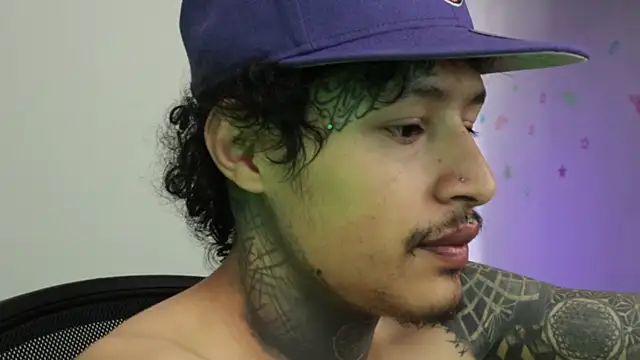 Snapshot of trieone chatting on January 11, 2026, 3:08 pm trieone online show from January 11, 2026, 3:08 pm