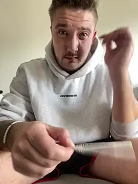 Snapshot of TwopartCuisine chatting on March 4, 2026, 11:51 am TwopartCuisine online show from March 4, 2026, 11:51 am