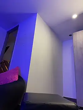 Snapshot of Victoria14_ chatting on October 10, 2025, 1:39 am Victoria14  online show from October 10, 2025, 1:39 am