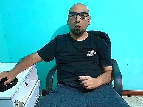 angelmois online show from September 16, 2025, 5:19 am