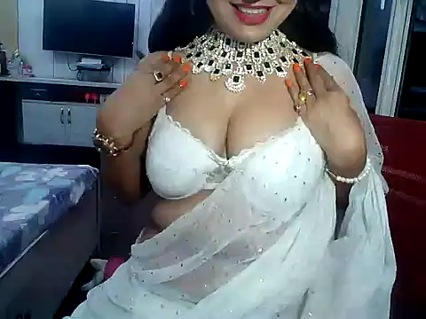 yourradhika online show from November 17, 2025, 5:28 pm