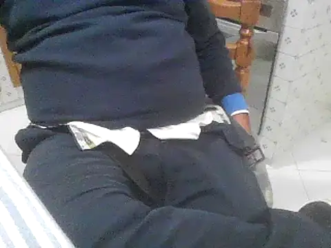 polloiw online show from October 2, 2025, 12:19 pm