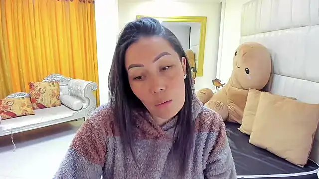 Snapshot of gaby_trent chatting on March 3, 2025, 1:56 pm gaby trent online show from March 3, 2025, 1:56 pm