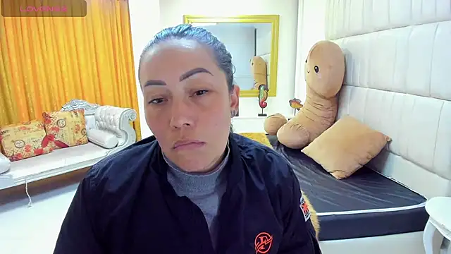 Snapshot of gaby_trent chatting on March 20, 2025, 4:31 pm gaby trent online show from March 20, 2025, 4:31 pm